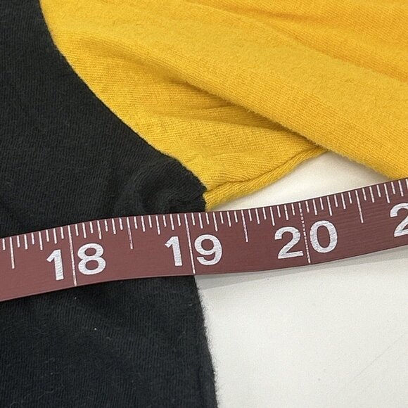 Boston Bruins Shirt Women's M Black Yellow Mitchell & Ness 3/4 Sleeve Henley NHL - Picture 9 of 9